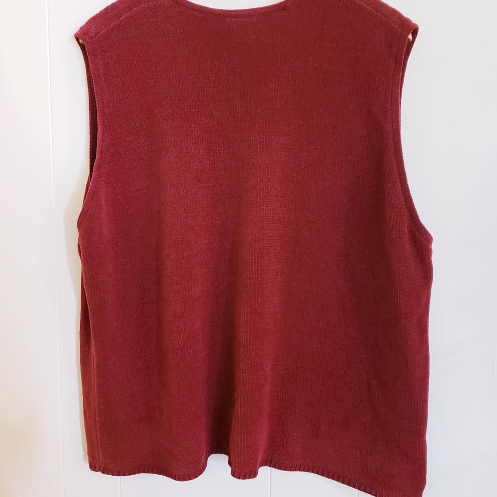 Koret Women Sweater Vest Size 1X Deep Red Rust Chenille Floral stitching edge - Picture 9 of 9